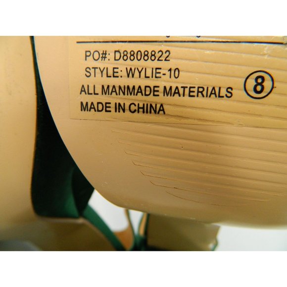 Size 8 Forever Emerald Green Satin Runway Block Heel Closed Toe Shoes Platform - Picture 15 of 16